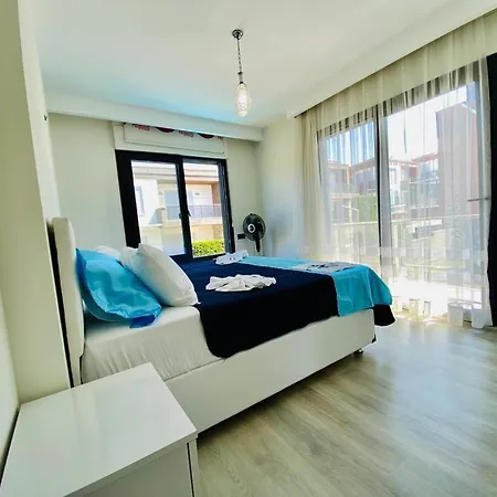 Kusadasi'nda Muhtesem Havuzlu Miray A 12 A7 B4 B10 * Kusadası