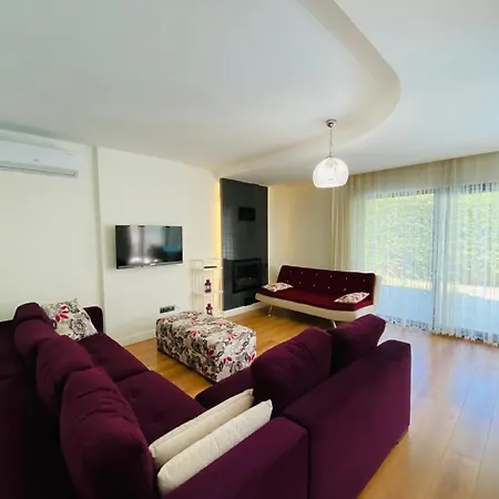 Kusadasi'nda Muhtesem Havuzlu Miray A 12 A7 B4 B10