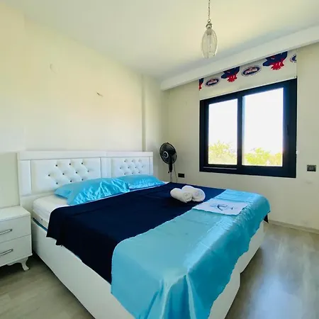 Kusadasi'nda Muhtesem Havuzlu Miray A 12 A7 B4 B10 别墅 库萨达斯